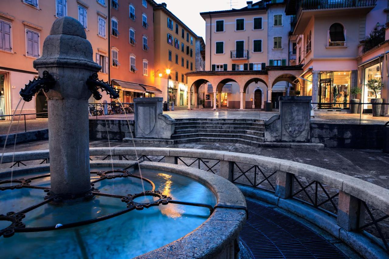 Antares150M From The Lake - Happy Rentals Riva del Garda Extérieur photo