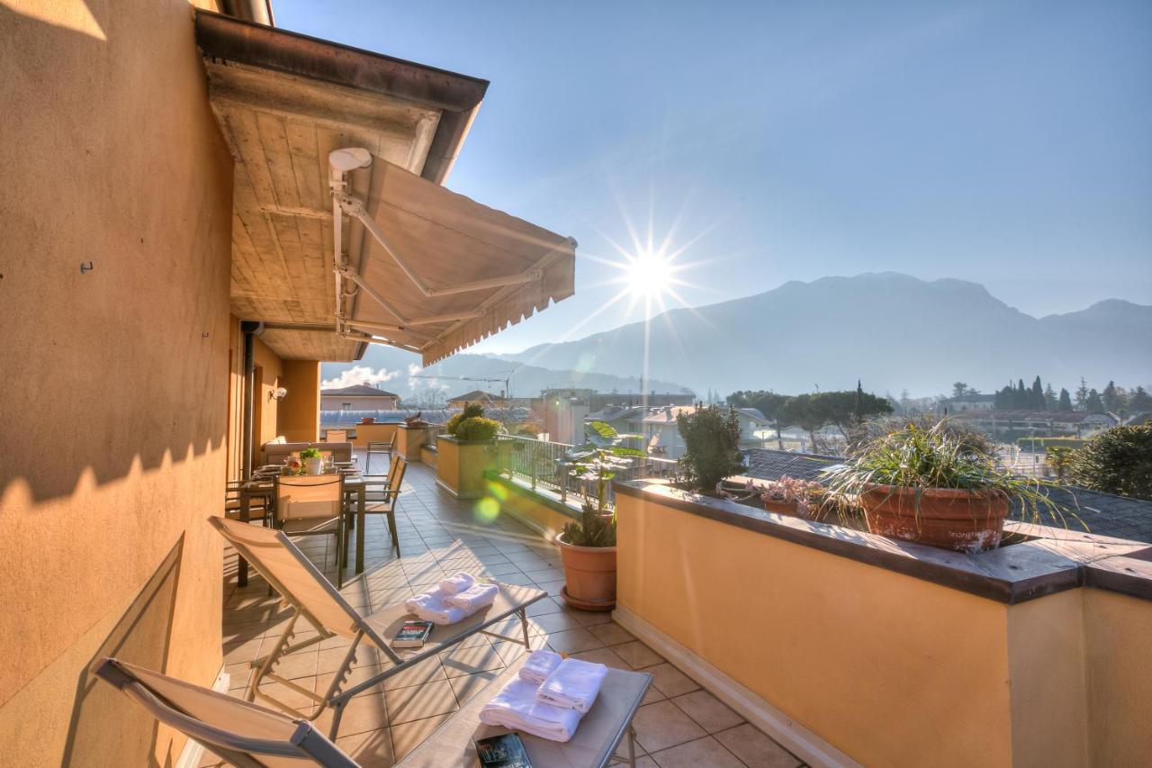 Antares150M From The Lake - Happy Rentals Riva del Garda Extérieur photo
