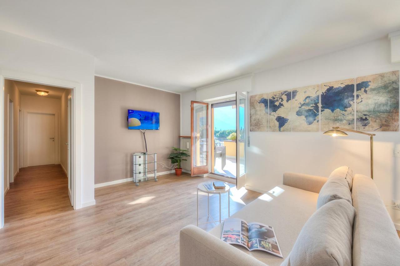 Antares150M From The Lake - Happy Rentals Riva del Garda Extérieur photo