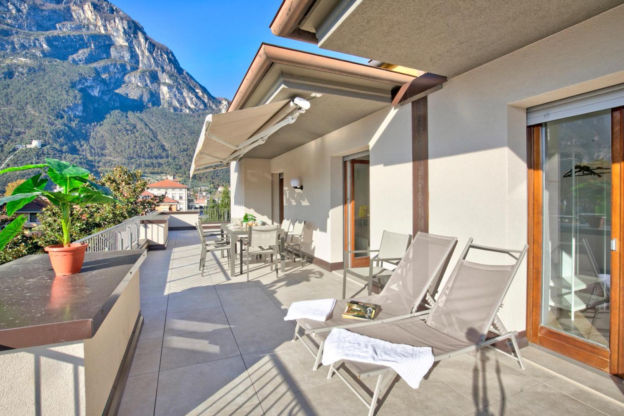 Antares150M From The Lake - Happy Rentals Riva del Garda Extérieur photo